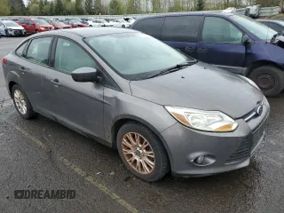 2012 Ford Focus SE with VIN 1FAHP3F21CL431142, listed as a Copart auction lot 51184545 with 96,623 mi miles and Clean Title. Bid and sale history available at DreamBid. Image 4.
