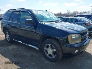 2006 Chevrolet TrailBlazer LS with VIN 1GNDT13S262239890, listed as a IAAI auction lot 42019369 with 152,312 mi miles and . Bid and sale history available at DreamBid. Image 1.