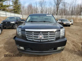 2012 Cadillac Escalade Luxury z VIN 1GYS4BEF4CR263477, wystawiony jako Copart lot #49687585 z przebiegiem 242 718 mil mil oraz Czysty tytuł • Clean title. Historia ofert i sprzedaży dostępna na DreamBid. Obrazek 5.