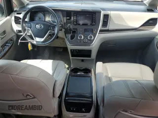 2018 Toyota Sienna XLE Auto Access Seat with VIN 5TDYZ3DC9JS913742, listed as a Copart auction lot 63987465 with 94,675 mi miles and Clean title. Bid and sale history available at DreamBid. Image 8.