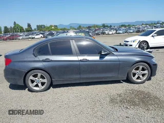 2014 BMW 3 Series 328i z VIN WBA3C1C58EK107050, wystawiony jako IAAI lot #42141433 z przebiegiem Nie podano mil oraz . Historia ofert i sprzedaży dostępna na DreamBid. Obrazek 12.