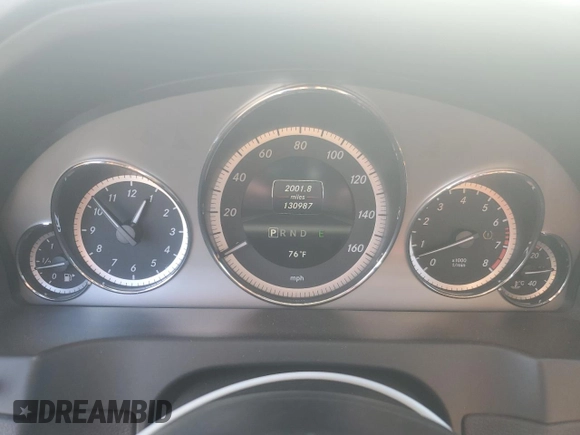 2013 Mercedes-Benz E 550 z VIN WDDKJ7DB7DF203289, wystawiony jako Copart lot #86887974 z przebiegiem 130 987 mil mil oraz Szkoda całkowita • Salvage title. Historia ofert i sprzedaży dostępna na DreamBid. Obrazek 9.