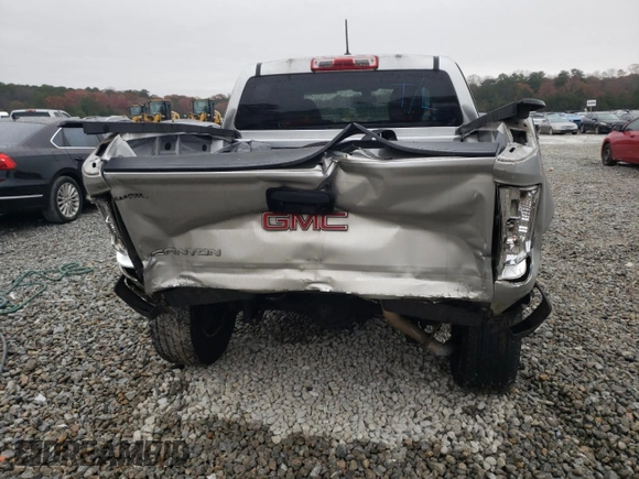 2016 GMC Canyon 2WD with VIN 1GTG5BEA3G1311780, listed as a Copart auction lot 83823634 with 102,466 mi miles and Salvage Title. Bid and sale history available at carsss.com. Image 6.
