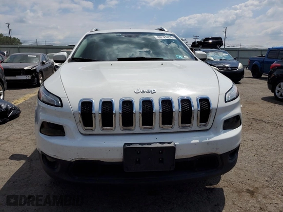 2016 Jeep Cherokee Latitude with VIN 1C4PJMCB2GW375170, listed as a Copart auction lot 66124075 with 104,929 mi miles and Clean title. Bid and sale history available at DreamBid. Image 5.