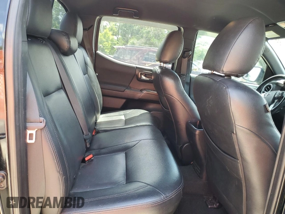 2018 Toyota Tacoma SR5 with VIN 3TMAZ5CN0JM058283, listed as a Copart auction lot 53863265 with 135,562 mi miles and Salvage Title. Bid and sale history available at DreamBid. Image 10.