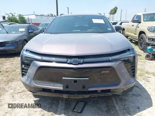 2024 Chevrolet Blazer EV eAWD RS z VIN 3GNKDCRJ6RS227054, wystawiony jako IAAI lot #41928904 z przebiegiem Nie podano mil oraz . Historia ofert i sprzedaży dostępna na DreamBid. Obrazek 12.