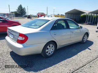 2004 Toyota Camry LE with VIN 4T1BE32K74U365621, listed as a IAAI auction lot 42459170 with 236,485 mi miles and . Bid and sale history available at DreamBid. Image 4.