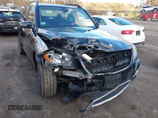 2015 Mercedes-Benz GLK with VIN WDCGG8JB2FG424783, listed as a IAAI auction lot 41752844 with 110,075 mi miles. Bid and sale history available at carsss.com. Image 6.