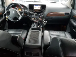 2010 Nissan Armada SE z VIN 5N1AA0NC8AN603668, wystawiony jako Copart lot #42675575 z przebiegiem 149 914 mil mil oraz Szkoda całkowita • Salvage title. Historia ofert i sprzedaży dostępna na DreamBid. Obrazek 8.