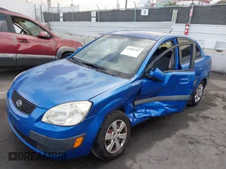 2008 Kia Rio LX with VIN KNADE123486365738, listed as a IAAI auction lot 41902367 with 248,194 mi miles. Bid and sale history available at carsss.com. Image 16.