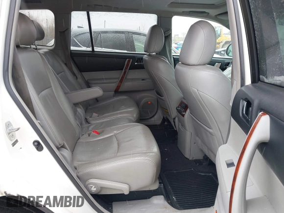 2012 Toyota Highlander Limited with VIN 5TDDK3EH1CS150230, listed as a IAAI auction lot 41227542 with 205,232 mi miles. Bid and sale history available at carsss.com. Image 8.