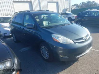 2010 Toyota Sienna XLE with VIN 5TDYK4CC7AS337726, listed as a IAAI auction lot 41904653 with 174,564 mi miles. Bid and sale history available at carsss.com. Image 1.