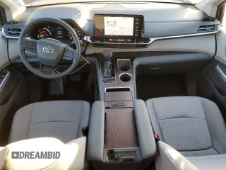 2024 Toyota Sienna LE with VIN 5TDKSKFC2RS147964, listed as a Copart auction lot 87694945 with 4,604 mi miles and Salvage Title. Bid and sale history available at carsss.com. Image 8.