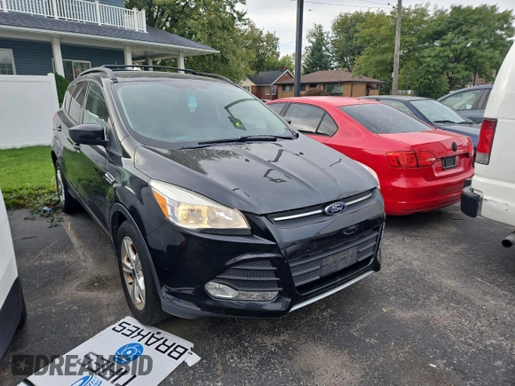 2013 Ford Escape SE with VIN 1FMCU0GX6DUD82131, listed as a Copart auction lot 75404224 with 154,216 mi miles and Clean Title. Bid and sale history available at carsss.com. Image 1.
