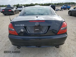 2008 Mercedes-Benz SLK-Class 3.0L with VIN WDBWK54F08F182595, listed as a Copart auction lot 82194674 with 0 mi miles and Non Repairable. Bid and sale history available at carsss.com. Image 6.