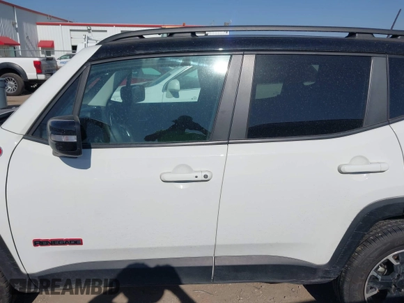 2023 Jeep Renegade Trailhawk with VIN ZACNJDC10PPP71428, listed as a IAAI auction lot 41774118 with 29,413 mi miles and . Bid and sale history available at DreamBid. Image 14.