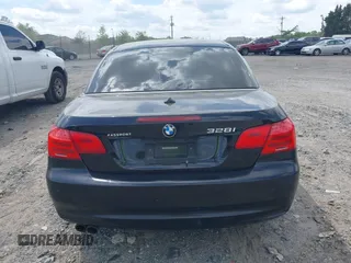 2011 BMW 3 Series 328i z VIN WBADW3C56BE537743, wystawiony jako IAAI lot #42055291 z przebiegiem 128 043 mil mil oraz . Historia ofert i sprzedaży dostępna na DreamBid. Obrazek 16.