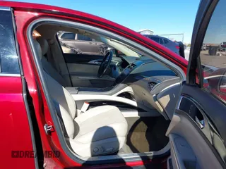 2016 Lincoln MKZ with VIN 3LN6L2G93GR631932, listed as a IAAI auction lot 41266003 with 82,867 mi miles and . Bid and sale history available at DreamBid. Image 5.