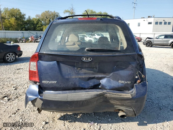 2007 Kia Rondo EX with VIN KNAFG526977061088, listed as a Copart auction lot 71687844 with 186,379 mi miles and Salvage Title. Bid and sale history available at carsss.com. Image 6.