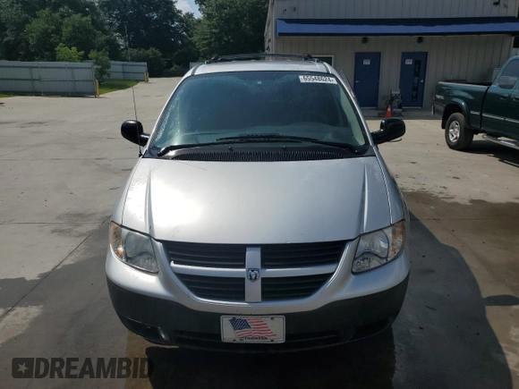 2005 Dodge Caravan SE with VIN 1D4GP25B25B224935, listed as a Copart auction lot 65548624 with 151,914 mi miles and Salvage title. Bid and sale history available at DreamBid. Image 5.