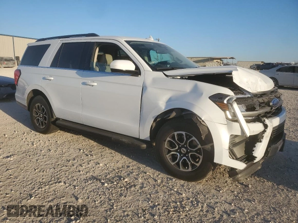 2024 Ford Expedition XLT with VIN 1FMJU1H8XREA23175, listed as a Copart auction lot 48719905 with 46,333 mi miles and Salvage Title. Bid and sale history available at carsss.com. Image 4.