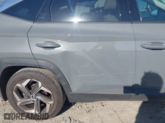 2024 Hyundai Tucson Limited with VIN 5NMJE3DE7RH366483, listed as a IAAI auction lot 41541545 with 4,380 mi miles and . Bid and sale history available at DreamBid. Image 17.