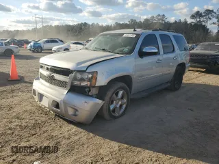 2013 Chevrolet Tahoe LTZ с VIN 1GNSCCE01DR258255, выставлен на аукционе Copart как лот 48981155 с пробегом 229 424 миль миль и Чистый • Clean title. История ставок и продаж доступна на DreamBid. Изображение 1.