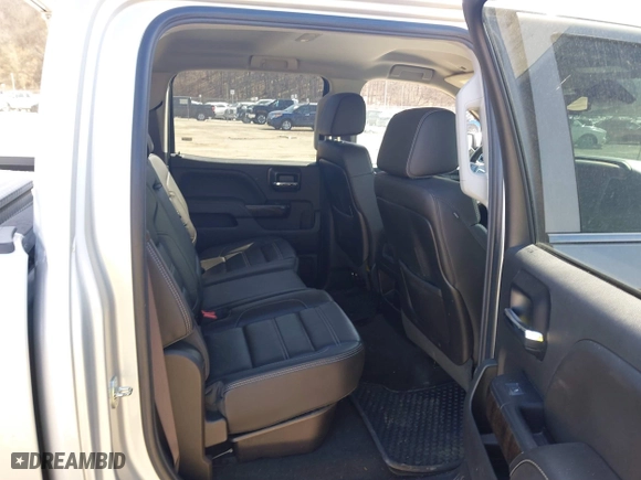 2015 GMC Sierra 2500HD Denali with VIN 1GT120EG3FF135791, listed as a IAAI auction lot 41854102 with 93,186 mi miles. Bid and sale history available at carsss.com. Image 8.