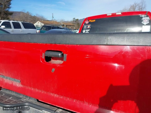 2006 Chevrolet Silverado 2500HD LT3 with VIN 1GCHK23D46F270846, listed as a IAAI auction lot 41395200 with NaN miles. Bid and sale history available at carsss.com. Image 16.