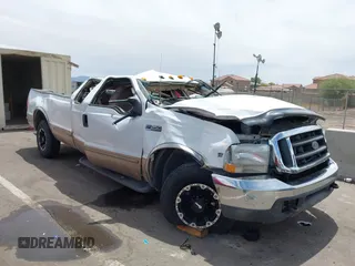 1999 Ford F-250 XL z VIN 1FTNX20S5XEA25763, wystawiony jako IAAI lot #42353584 z przebiegiem Nie podano mil oraz . Historia ofert i sprzedaży dostępna na DreamBid. Obrazek 1.