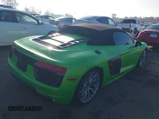 2017 Audi R8 z VIN WUAVACFX5H7903923, wystawiony jako IAAI lot #41348191 z przebiegiem 53 883 mil mil oraz . Historia ofert i sprzedaży dostępna na DreamBid. Obrazek 4.