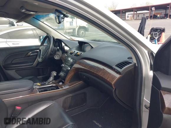 2013 Acura MDX Tech Pkg with VIN 2HNYD2H37DH514702, listed as a IAAI auction lot 41897951 with 226,665 mi miles. Bid and sale history available at carsss.com. Image 5.