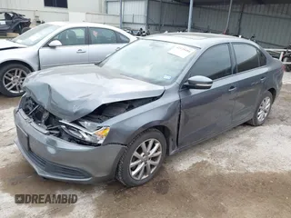 2012 Volkswagen Jetta SE with VIN 3VWDX7AJ5CM326405, listed as a IAAI auction lot 42135484 with 187,268 mi miles and . Bid and sale history available at DreamBid. Image 2.