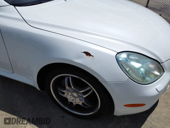 2005 Lexus SC with VIN JTHFN48Y750066841, listed as a IAAI auction lot 42146165 with 129,193 mi miles. Bid and sale history available at carsss.com. Image 6.