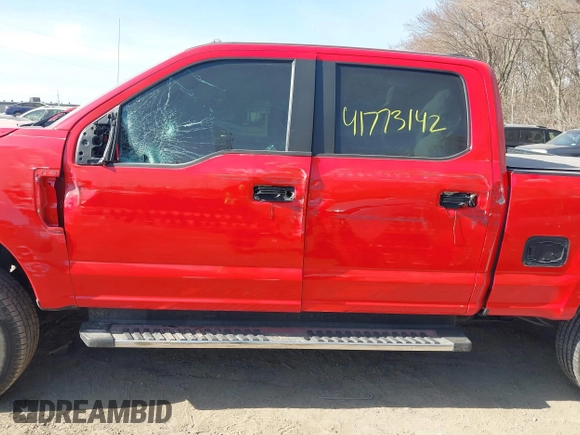 2020 Ford F-250 XL с VIN 1FT7W2BN0LED83527, выставлен на аукционе IAAI как лот 41773142 с пробегом 91 282 миль миль и . История ставок и продаж доступна на DreamBid. Изображение 14.
