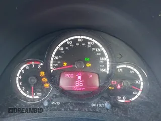 2015 Volkswagen Beetle Fleet Edition с VIN 3VWF17AT5FM640751, выставлен на аукционе IAAI как лот 41952659 с пробегом 172 089 миль миль и . История ставок и продаж доступна на DreamBid. Изображение 7.