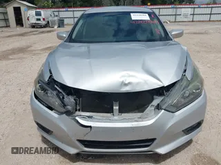 2017 Nissan Altima S z VIN 1N4AL3AP7HC275003, wystawiony jako IAAI lot #42420564 z przebiegiem 127 566 mil mil oraz . Historia ofert i sprzedaży dostępna na DreamBid. Obrazek 13.