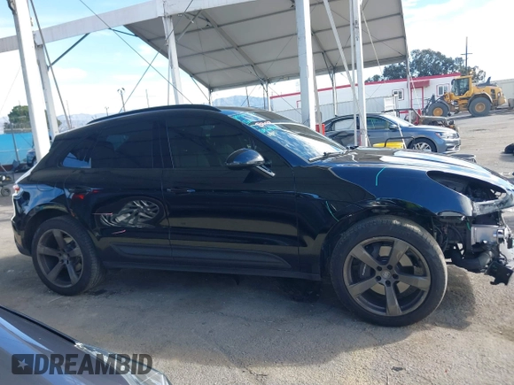 2022 Porsche Macan with VIN WP1AA2A56NLB01345, listed as a IAAI auction lot 41575471 with 22,445 mi miles. Bid and sale history available at carsss.com. Image 14.