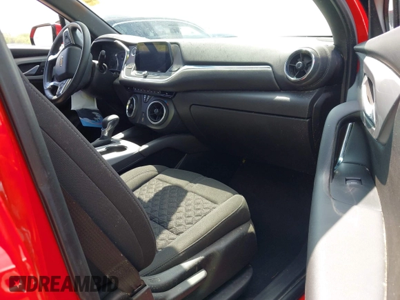 2022 Chevrolet Blazer LT with VIN 3GNKBHR4XNS176035, listed as a IAAI auction lot 42053596 with 17,442 mi miles and . Bid and sale history available at DreamBid. Image 5.