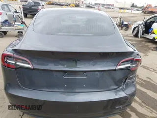 2018 Tesla Model 3 Long Range Battery with VIN 5YJ3E1EA0JF101564, listed as a IAAI auction lot 41902214 with 101,581 mi miles. Bid and sale history available at carsss.com. Image 16.