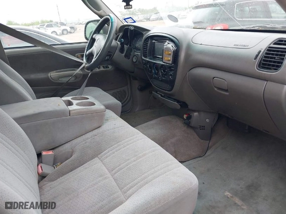 2002 Toyota Tundra SR5 with VIN 5TBRT34102S317322, listed as a IAAI auction lot 41907115 with 192,277 mi miles. Bid and sale history available at carsss.com. Image 5.