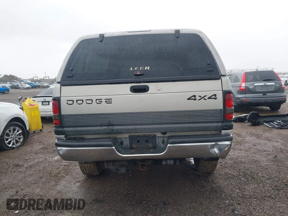 2000 Dodge Ram 2500 with VIN 1B7KF23W0YJ126951, listed as a IAAI auction lot 41802970 with 179,644 mi miles. Bid and sale history available at carsss.com. Image 16.