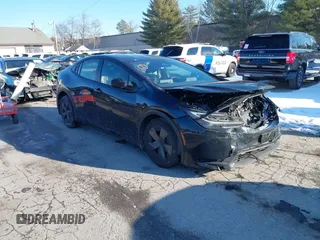 2024 Toyota Prius LE z VIN JTDADABU9R3011735, wystawiony jako IAAI lot #41311610 z przebiegiem 15 282 mil mil oraz . Historia ofert i sprzedaży dostępna na DreamBid. Obrazek 1.