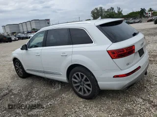 2017 Audi Q7 Premium Plus z VIN WA1LHAF71HD038447, wystawiony jako Copart lot #46440665 z przebiegiem 97 872 mil mil oraz Szkoda całkowita • Salvage title. Historia ofert i sprzedaży dostępna na DreamBid. Obrazek 2.