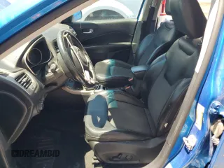 2017 Jeep Compass Latitude с VIN 3C4NJCBB6HT629411, выставлен на аукционе Copart как лот 56982885 с пробегом 109 913 миль миль и Списание • Salvage title. История ставок и продаж доступна на DreamBid. Изображение 7.