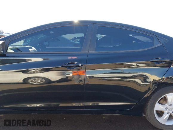 2012 Hyundai Elantra Limited с VIN KMHDH4AE7CU247956, выставлен на аукционе IAAI как лот 42272288 с пробегом 132 340 миль миль и . История ставок и продаж доступна на DreamBid. Изображение 14.