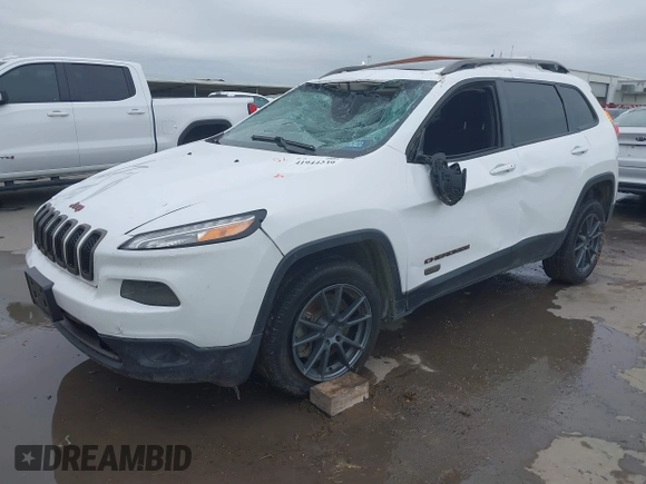 2016 Jeep Cherokee Latitude with VIN 1C4PJLCS4GW258930, listed as a IAAI auction lot 41944239 with 87,900 mi miles. Bid and sale history available at carsss.com. Image 2.