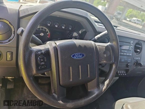 2014 Ford F-250 XL z VIN 1FT7X2A68EEB73610, wystawiony jako IAAI lot #42853124 z przebiegiem 150 899 mil mil oraz . Historia ofert i sprzedaży dostępna na DreamBid. Obrazek 33.