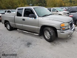 2003 GMC Sierra 1500 SLT with VIN 2GTEC19T331369475, listed as a Copart auction lot 75004654 with 0 mi miles and Salvage Title. Bid and sale history available at carsss.com. Image 4.