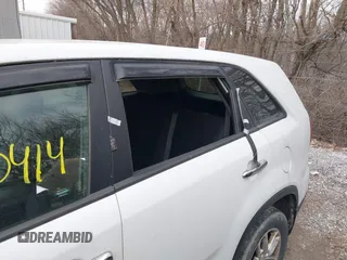2015 Kia Sorento LX with VIN 5XYKT3A62FG651248, listed as a IAAI auction lot 42236436 with 186,601 mi miles and . Bid and sale history available at DreamBid. Image 6.